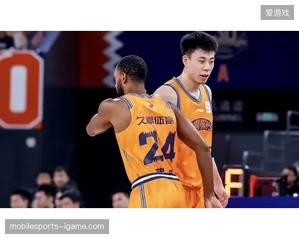 张镇麟的加盟极大增强了上海队锋线轮换深度，成为其时隔24年夺冠的重要砝码